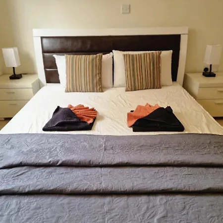 Cottages, 2 Bed *